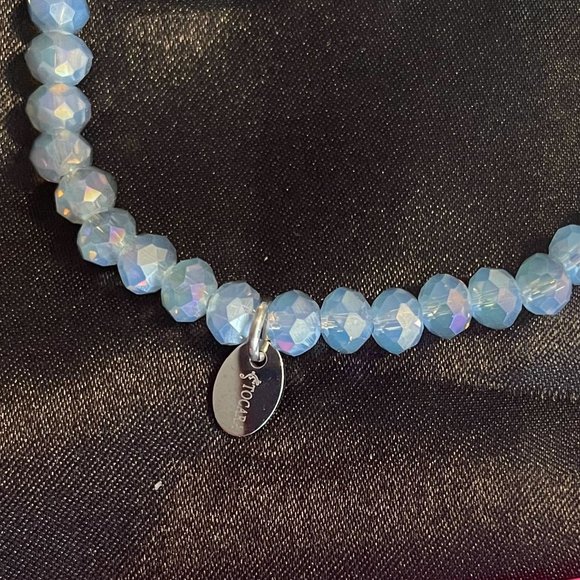 Tocara Sylvie Anne FB70003 Grey Aurora Borealis Crystal Stretch Bracelet | C$14 - Picture 2 of 3